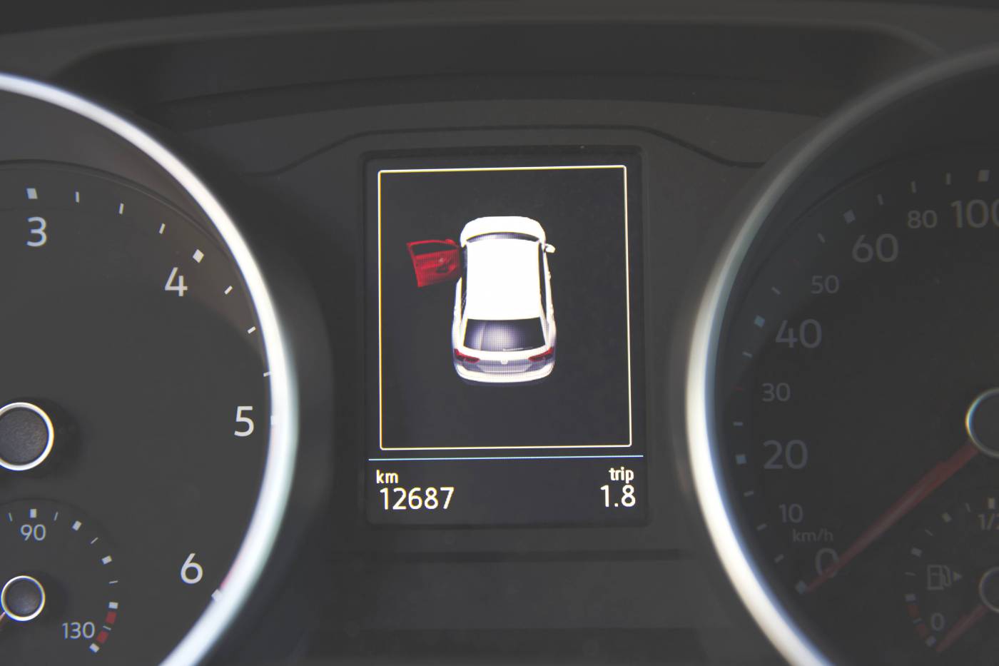 car speedometer cockpit/ picture