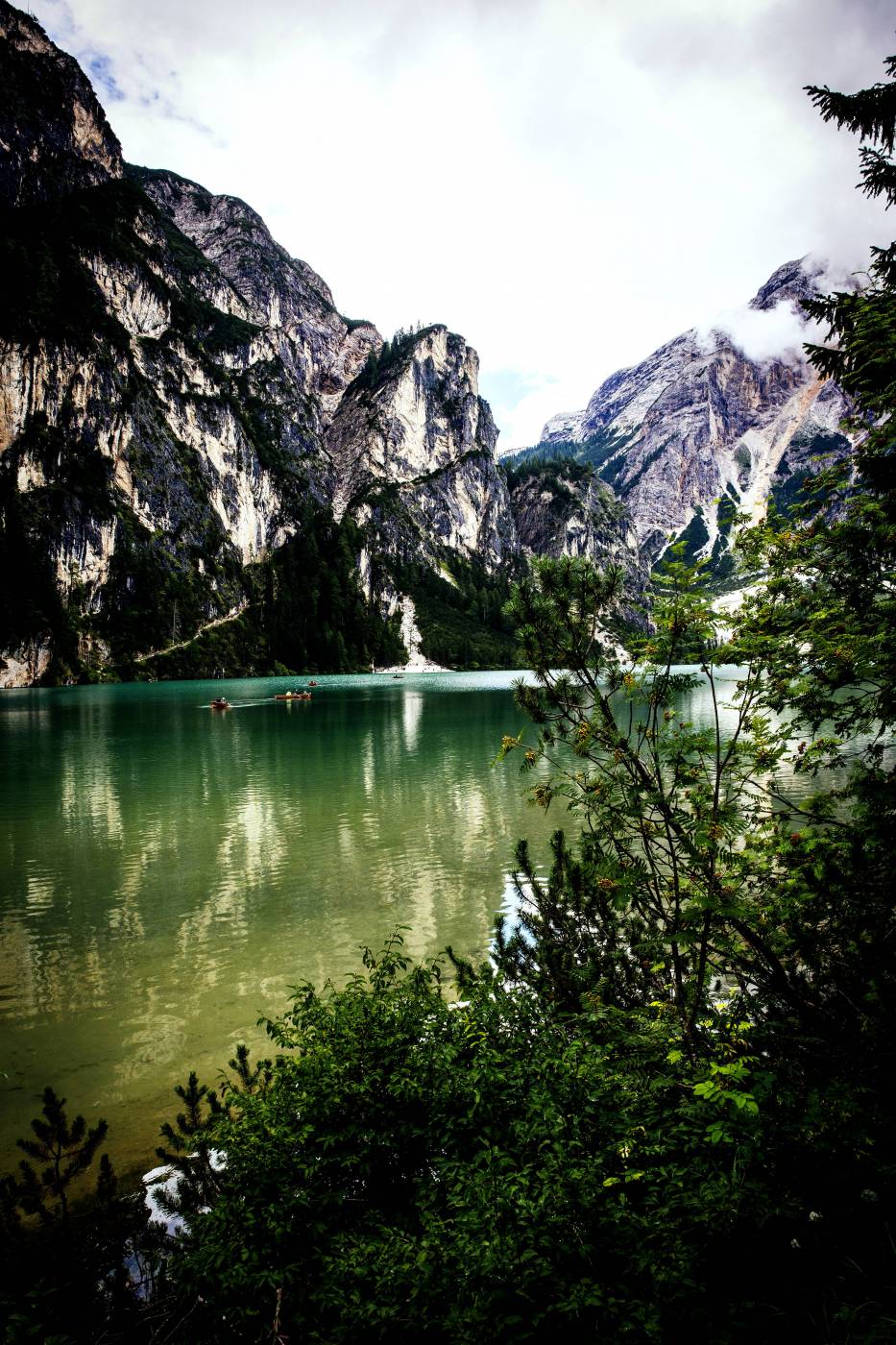 mountain lake prags south tyrol/ picture