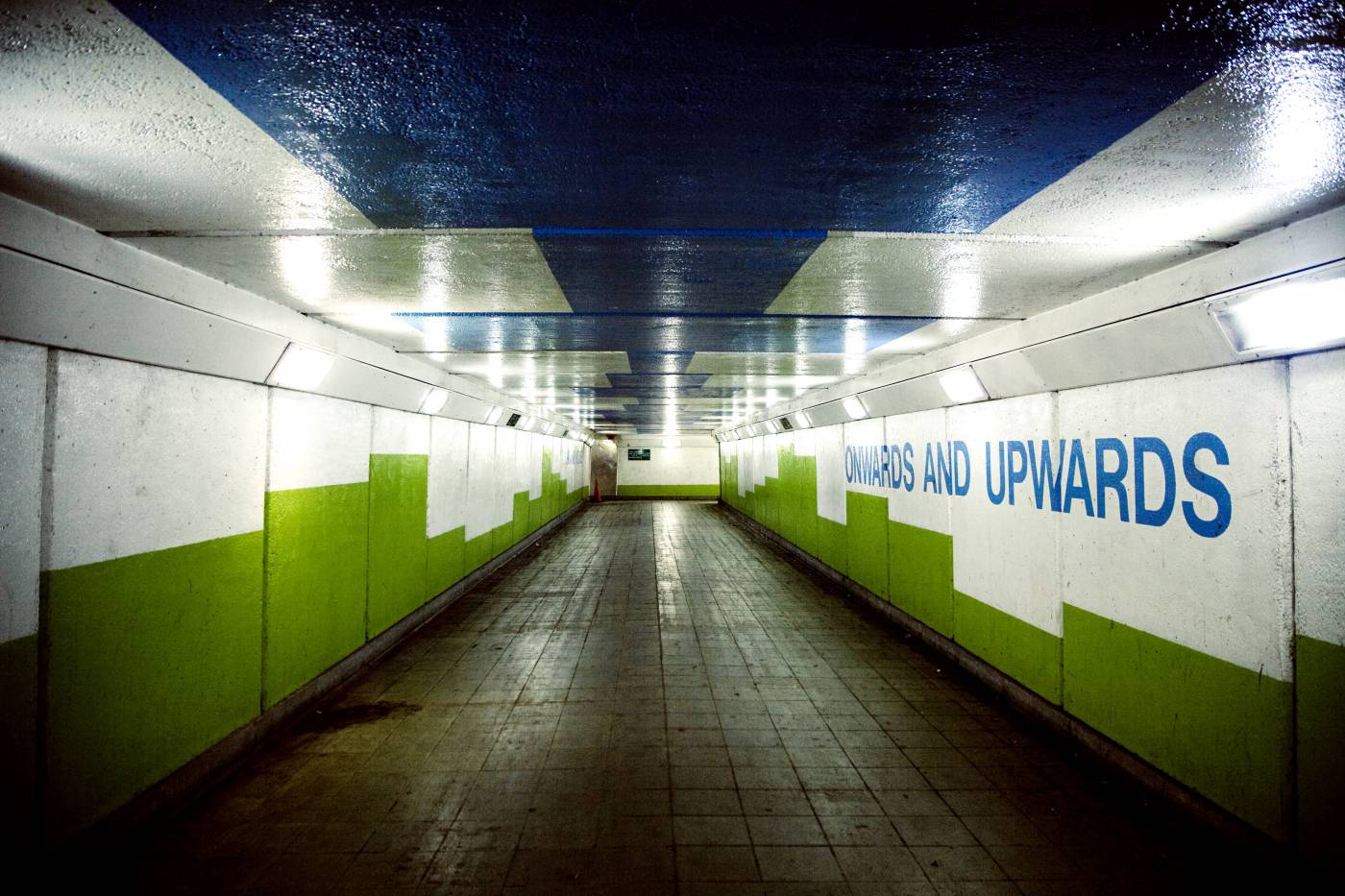 underground metro crossing/ picture