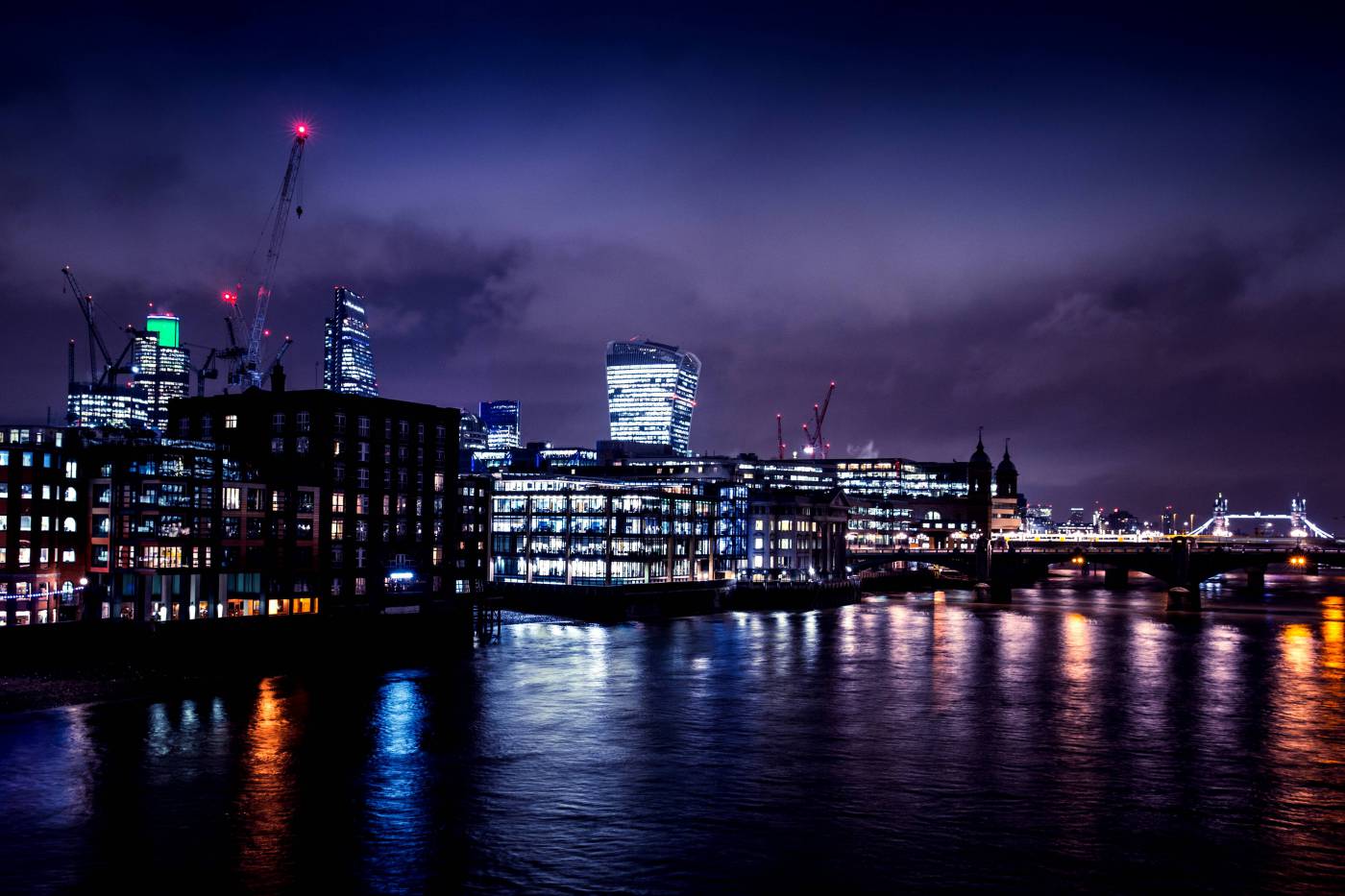 River Thames By ?Night?  picture