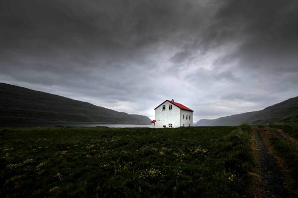 Dramatic Icelandic House Royalty-