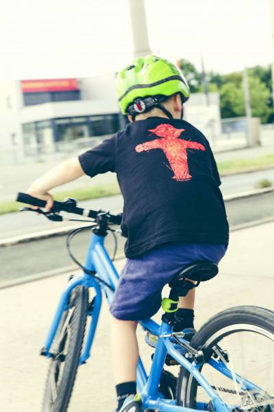 bicycle young boy/