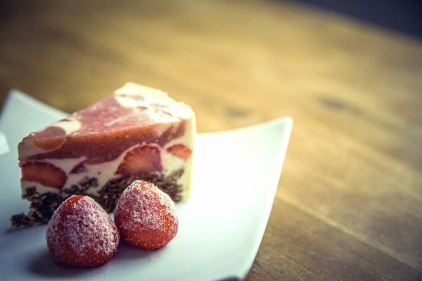 strawberry bakery sweet cake/