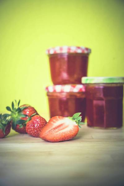 strawberry glass jam jelly/