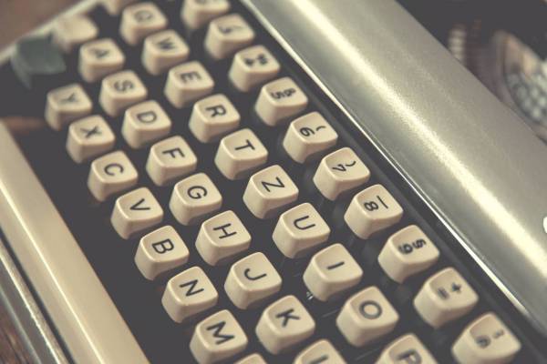 vintage typewriter author/