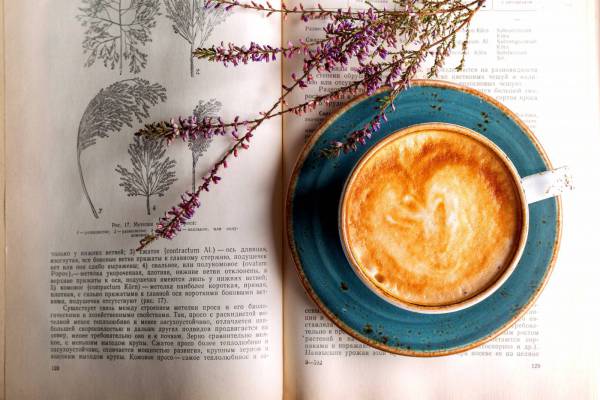 Cappuccino Coffee & Vintage Book  - ISO ...