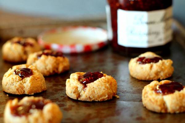 Cookies Biscuits & Jam 