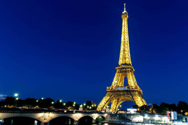 Eiffel Tower, Paris Royalty-